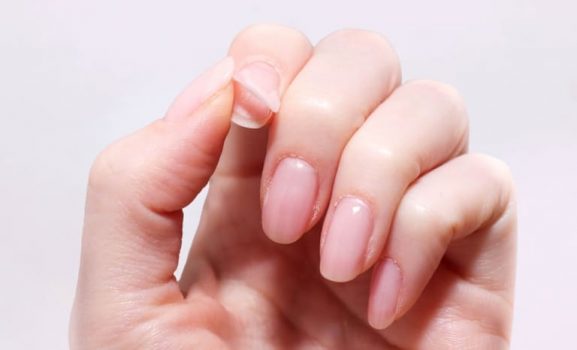 ネイルを変える頻度の目安は？ジェルは4週間もつ？適切な期間を守って爪トラブルを防ごうRAXY ラクシー