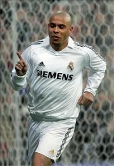 サッカー選手のクリスティアーノロナウドも増量期と減量期に分け- Yahoo!知恵袋