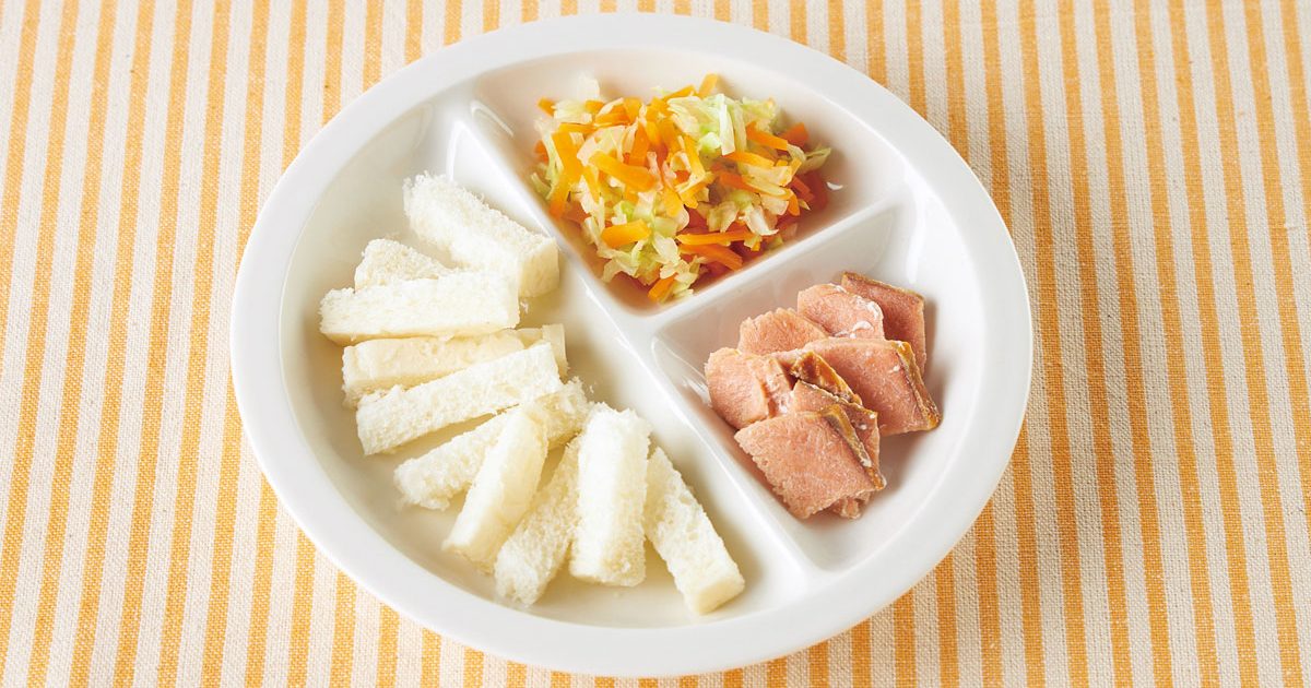 生後9ヵ月：離乳食で食パンをそのまま食べられるのはいつから？離乳食後期は？手づかみ食べは？ - くるくるブログ