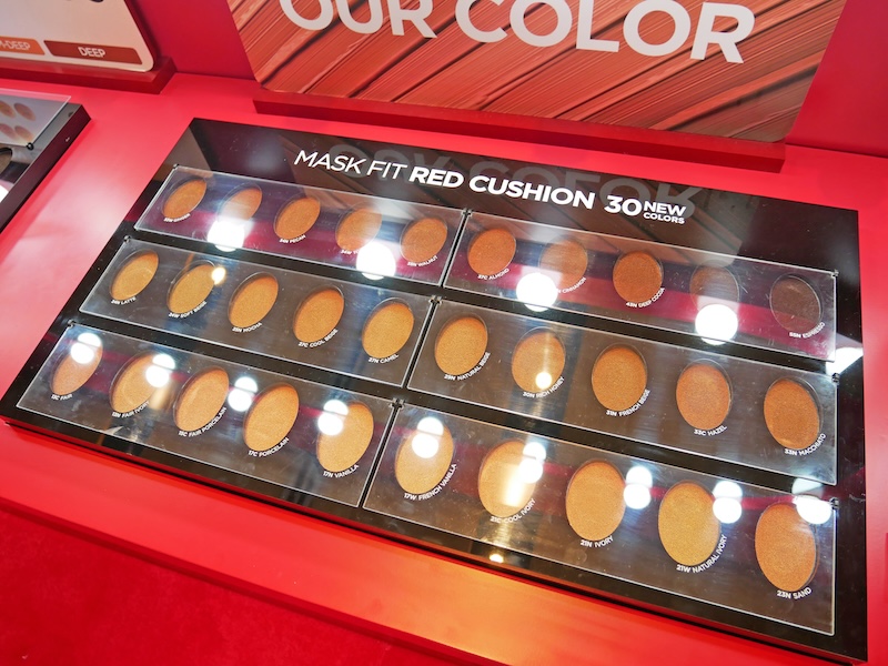 30色展開！ TIRTIR ティルティル 赤のクッションファンデ新色をスウォッチレビュー！fasme ファスミー