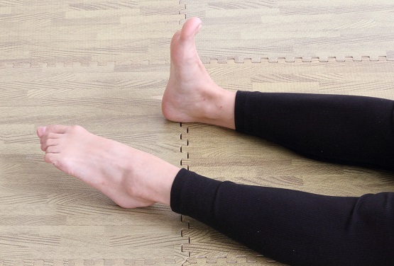 むくみ、手のしびれ 妊娠中の手足のトラブルへの対処法2ページ目 ：日経xwoman