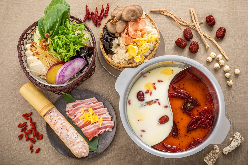 公式 薬膳レストラン10ZEN 青山店薬膳鍋の美容健康レストラン