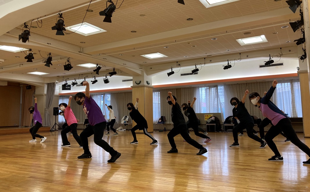 大盛況！シニア限定の社交ダンス大会89歳現役ダンサーも