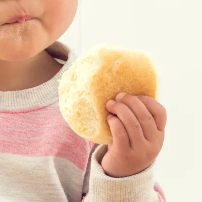 離乳食・幼児食に使える！ロールパンの選び方🥐もも🍑やさしいごはん
