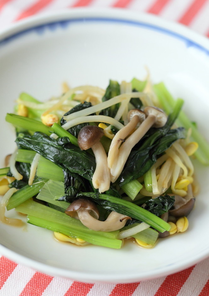 他の痩せレシピはここから→＠moca_life_, 豆もやしの食感がやみつきに♥, ほぼもやしなのに大満足のボリューム◎,家族全員喜んでくれること間違いなしです！, 是非作ってみてください😊,材料 , 子大豆もやし芽ぐみ：1袋, @saladcosmo ,ツナ：1缶, スライスチーズ：2枚, ごま油：適量, ★, 片栗粉：大さじ４, 小麦粉：大さじ４, 鶏ガラスープの素：大さじ1 2,