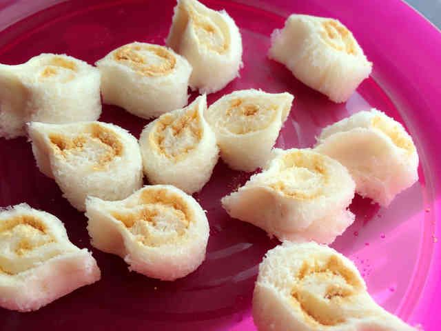 ラクうま離乳食！冷凍ストックレシピ→@naa_babygohan, 栄養士ママのなあです。, 今日は＼栄養たっぷり！きな粉パン,きな粉にはカルシウムや鉄分などが, 含まれているって知ってた☺️？, 栄養たっぷりはいっているから, オススメの食材🤭,加熱しなくても食べられるから, 調理も楽ちん☺️, ✼•• recipe ••✼, ✎𓈒𓂂𓏸材料✎𓈒𓂂𓏸, ・食パン1枚,