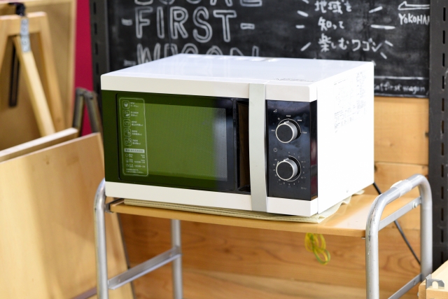 電子レンジはアースなしでも大丈夫？つける場所がない場合の対処法などを解説ランク王