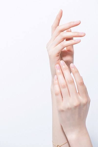 女性の手の自撮りの写真・画像素材-Snapmart スナップマート