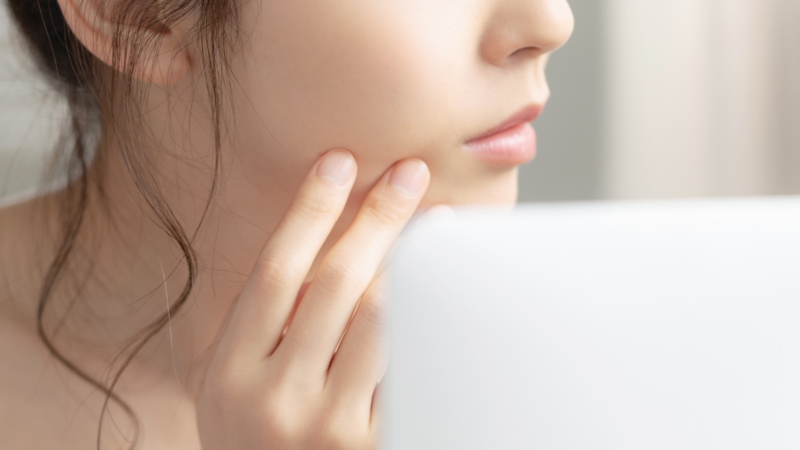 ニキビ跡や繰り返しできるニキビをエステの力で改善！ニキビケア集中フェイシャルコースニキビのお悩みならお任せ！エステティックサロン ラ・パルレ 公式