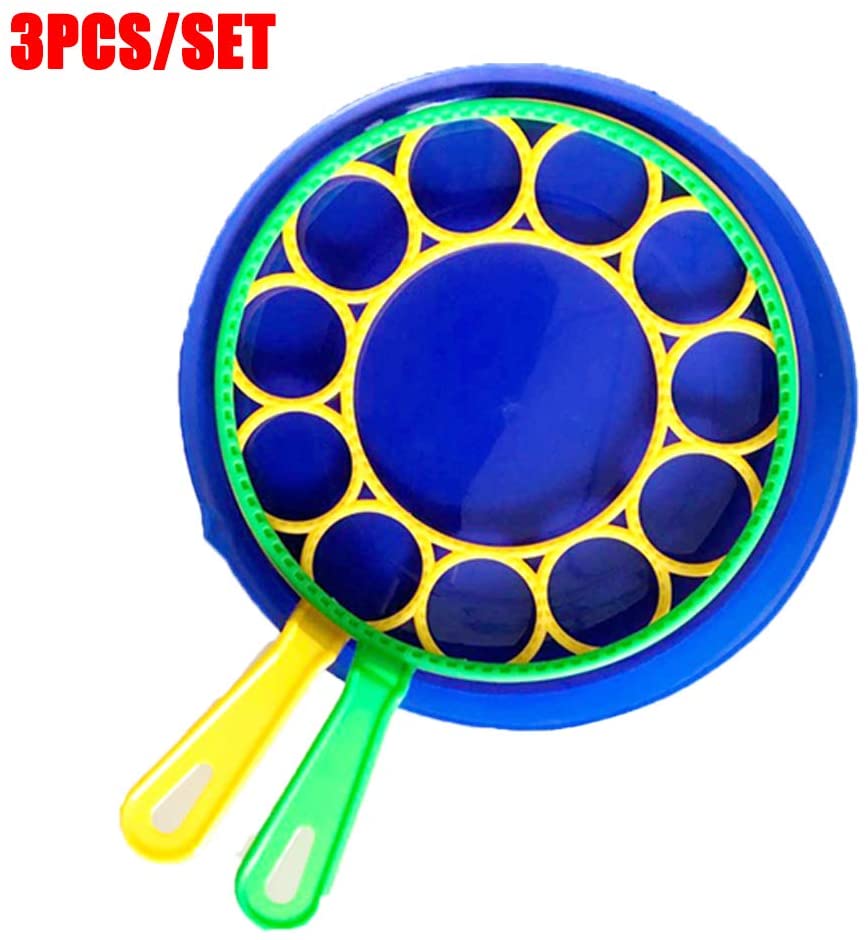 シャボン玉を大量に作る手作り道具材料全てダイソーで買い揃えました。 ・チェーンリング 4本 ・伸縮性猫じゃらし 2本 1本300円・カードリング 単語帳に付いてるような輪っかのやつ。繋ぎ合わせるための輪っかなのでなければ紐でもいいかも作り方①猫じゃらしのじゃらすところを外す。 ②チェーンリングを繋ぎ合わせる。 ③カードリングで①の棒と②のチェーンリングを繋ぐ 以上。