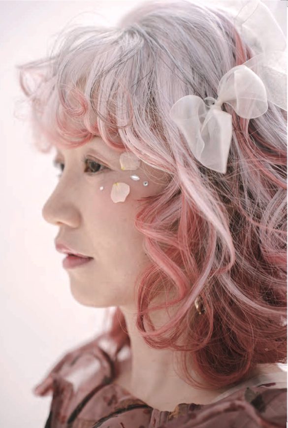 グレイヘア」は女性の解放――染めない勇気が生き方も変える - Yahoo!ニュース