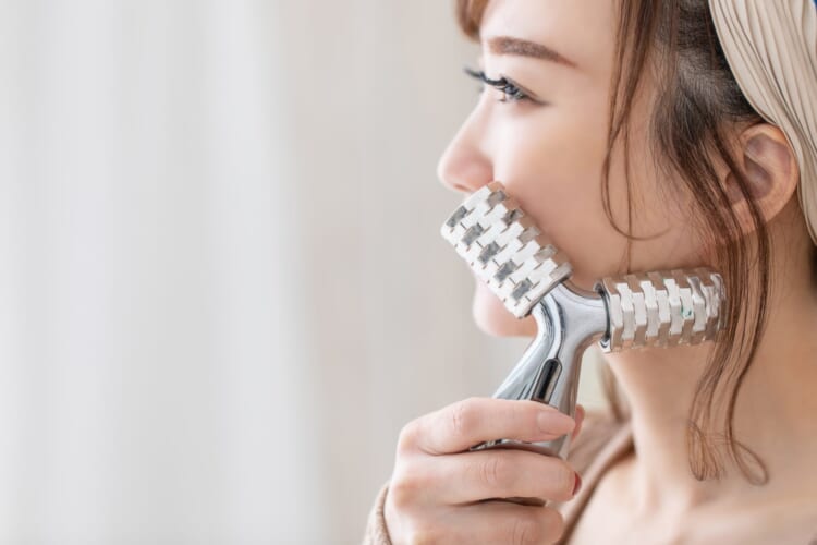 鬼の顔痩せ 二重アゴ、頬肉も一気に落とす！小顔成功者続出の鬼顔痩せ