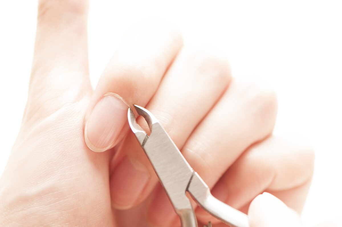 甘皮処理の頻度や方法を解説!初心者さんも分かりやすいセルフネイルケア美的.com