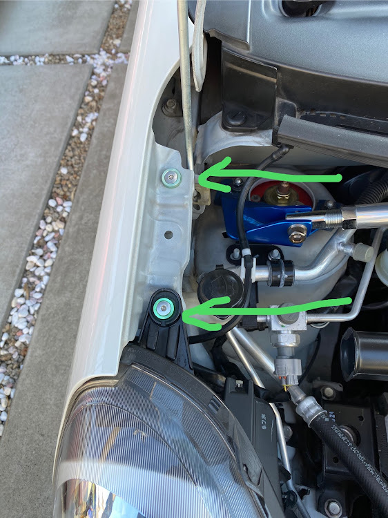 ミライースLA350S給油口のフタの外し方・ばらし方車ばらし.com