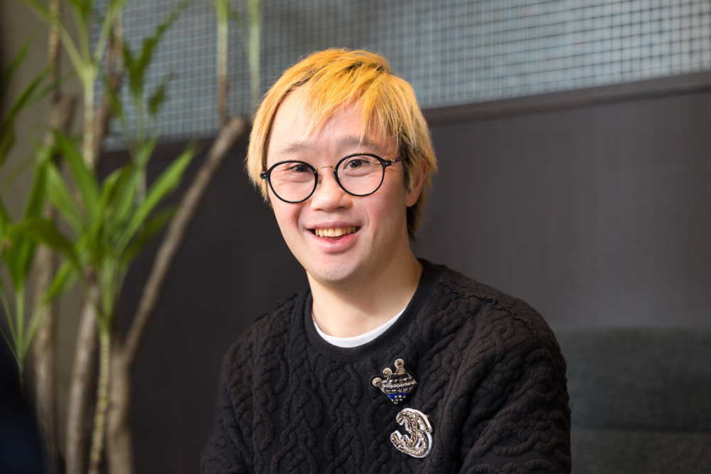 YouTube載せたよ美女爆誕姉をとにかく盛ったら可愛すぎて惚れちゃいそうになった 月曜日飼ってそうだし、1年半つきあってる彼氏居そうな人に完成しました ？可愛すぎ🤦‍♀️ウェーブヘア似合いすぎ🤦‍♀️笑 動画のどの部分が好きでしたか？ダウン症