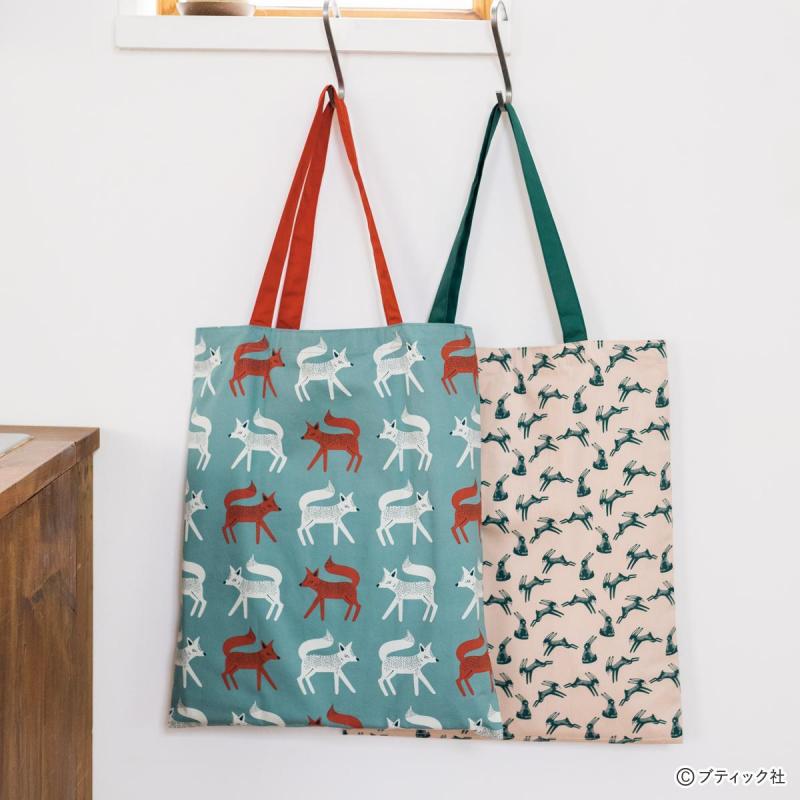 コンパクトにたためる かぎ針編みのエコバッグ