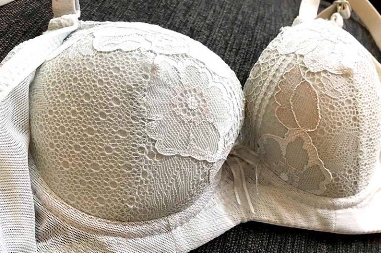 産後のバストにできたしわは垂れ対策で改善できる？バストアップ専門サロン「p-Grandi」