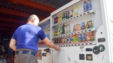 リフォーム作業中にお茶出しは必要？職人さんへの対応やトラブル回避法定額リフォームのリノコ