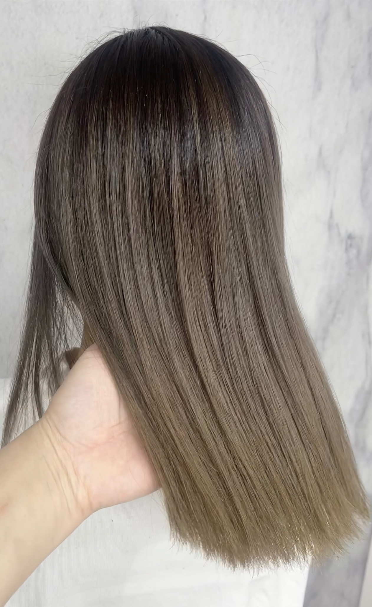 エアタッチバレイヤージュとシャドウルーツバレイヤージュの違いについて解説