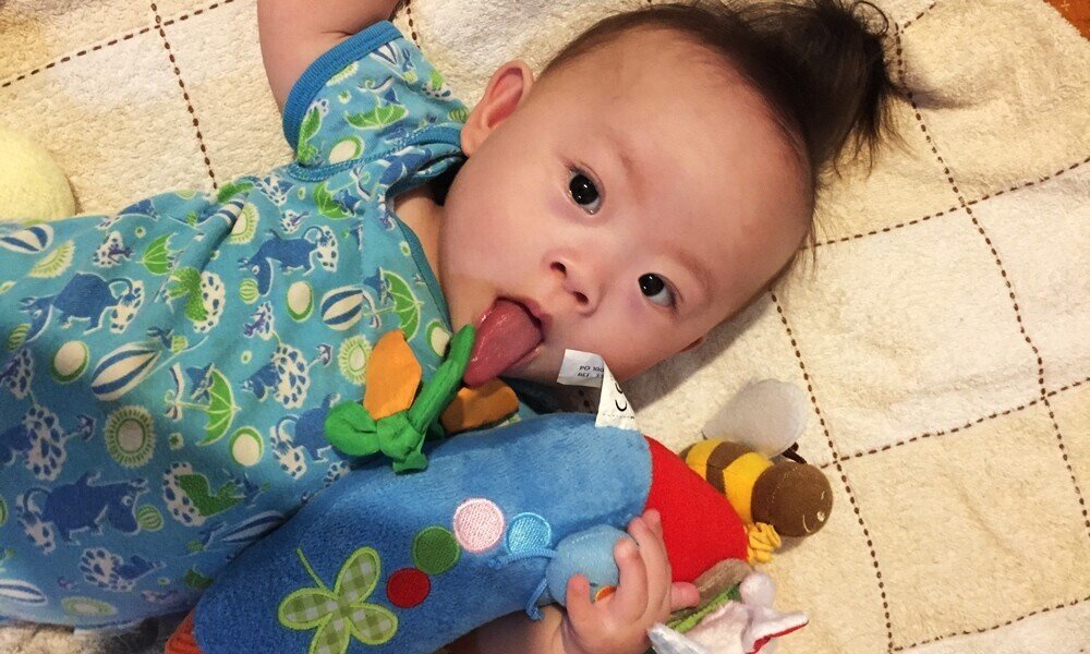 ダウン症のモデル・斉藤菜桜さん 母親が娘と“同じ夢”を追いかけるようになるまで 「19年前の私に、何泣いてんのよって言いたい」まいどなニュース