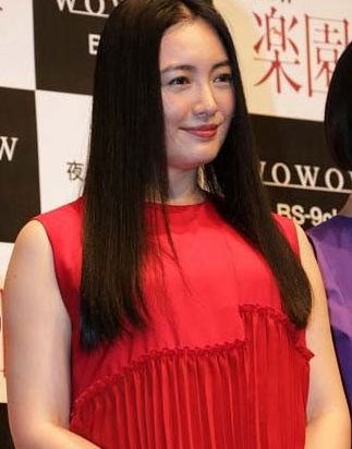 ぽっちゃり美人の写真素材 - PIXTA