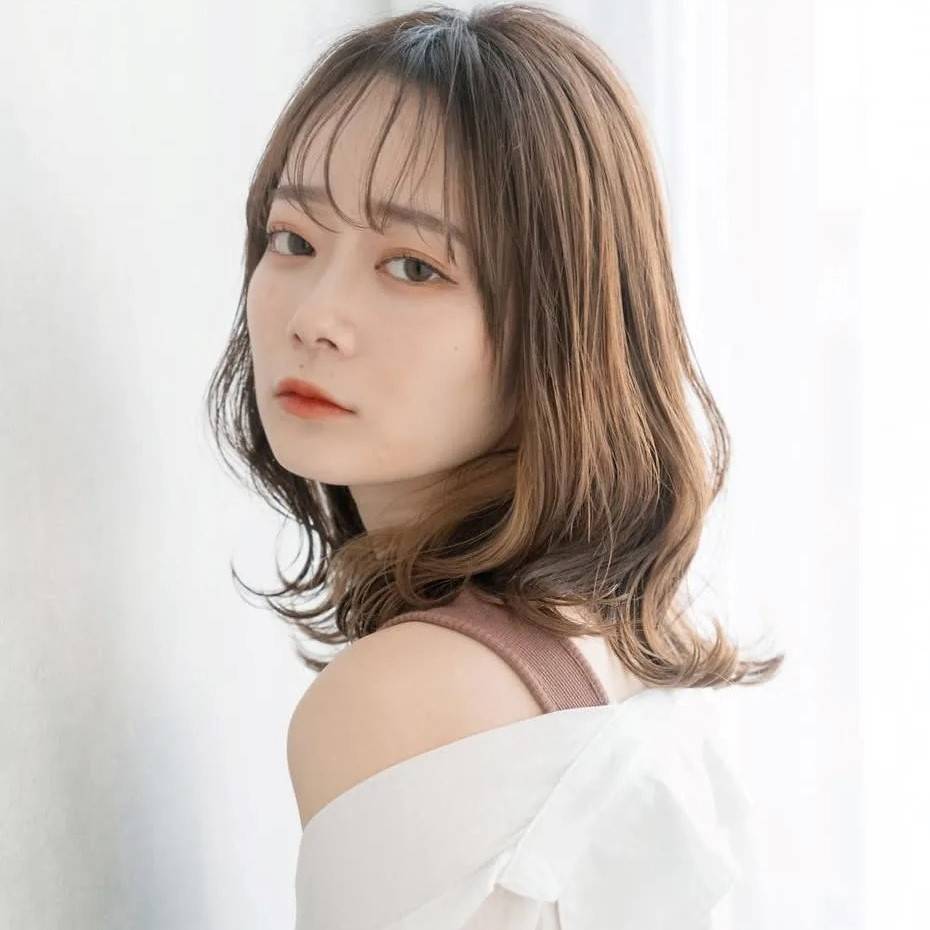 女性向け 薄毛をカバーする髪型とは 細毛・軟毛さんでもふんわり決まるレングス別ヘアOggi.jp