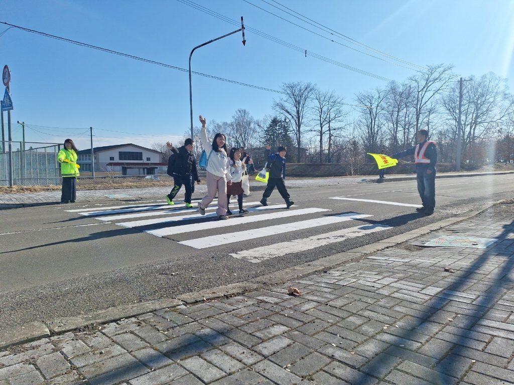 安全確認ミスの裏に動作優先の習慣がある - 人と車の安全な移動をデザインするシンク出版株式会社