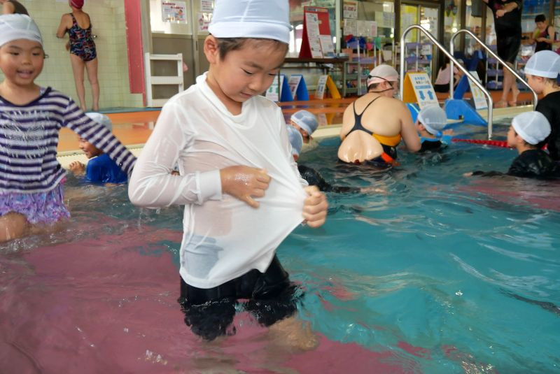 着衣水泳！ - てんのわらべ