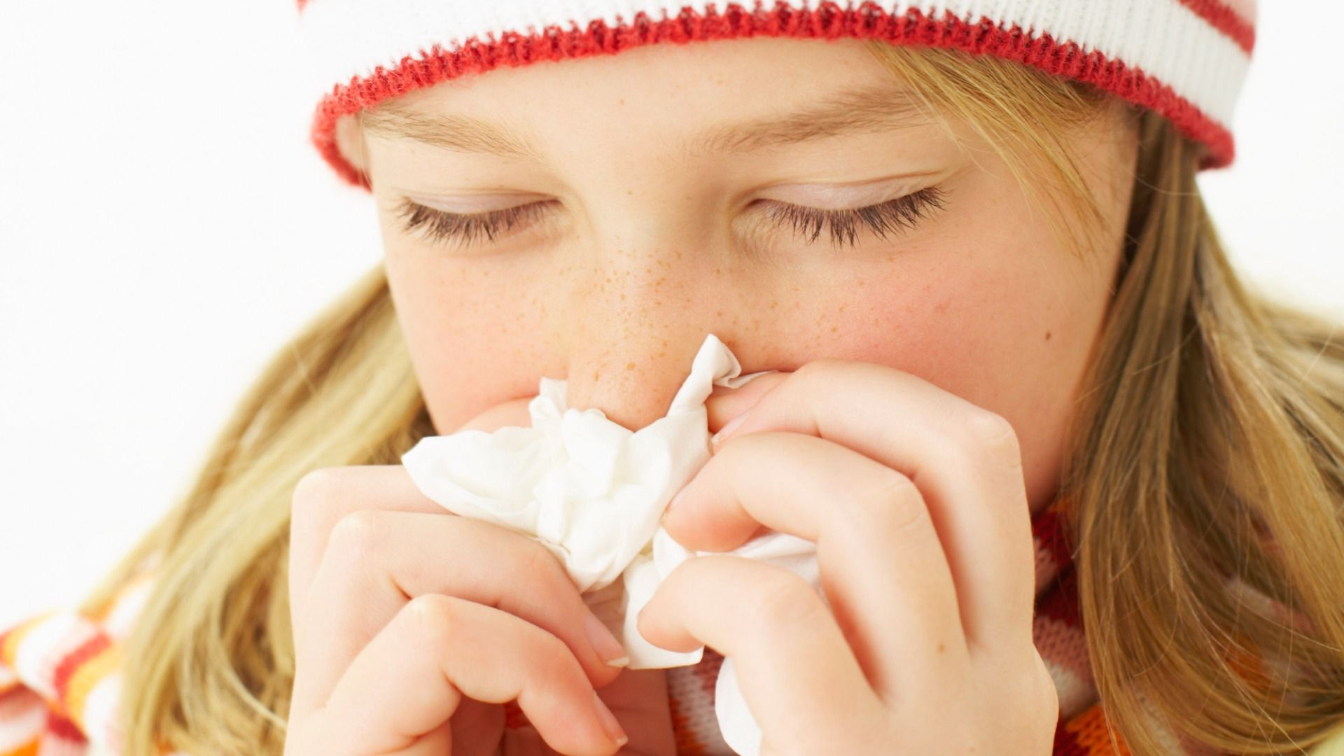 花粉症の鼻水が止まらない！5つの対処法と正しい鼻のかみ方を解説エリエールティシューペーパーエリエール大王製紙