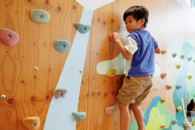 運動遊び〜微細運動ココカラ安積のブログ