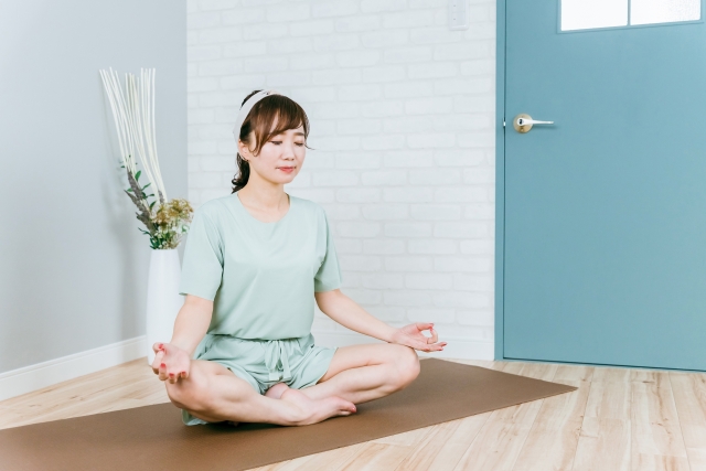 話題の「1分瞑想」のやり方簡単3ステップ ヨガ、瞑想講師・吉田昌生さんが伝授LEE