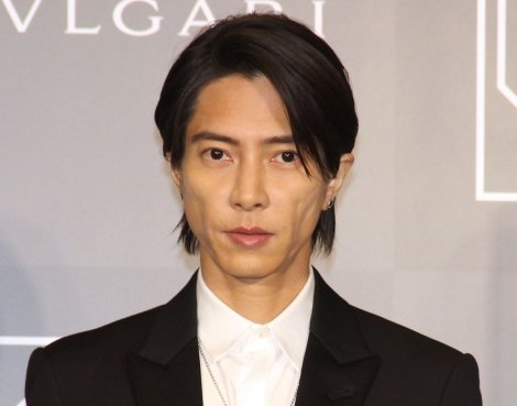 2022 山Pの頬こけすぎ！理由は病気や整形？薬の副作用で痩せ過ぎた？Wow Parfait