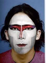 写真3ページ目 体重120→57キロに激やせ、30代で超人気インフルエンサーに バイト先のギャルに「キモい」と言われたゲイ男性 35歳 がバズるほど「美しくなれた理由」文春オンライン