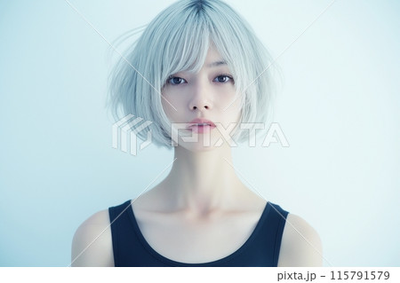 黒に戻ってるううう」道枝駿佑 銀髪から“黒髪に激変”でファン歓喜「肌の透明感増し増し」女性自身